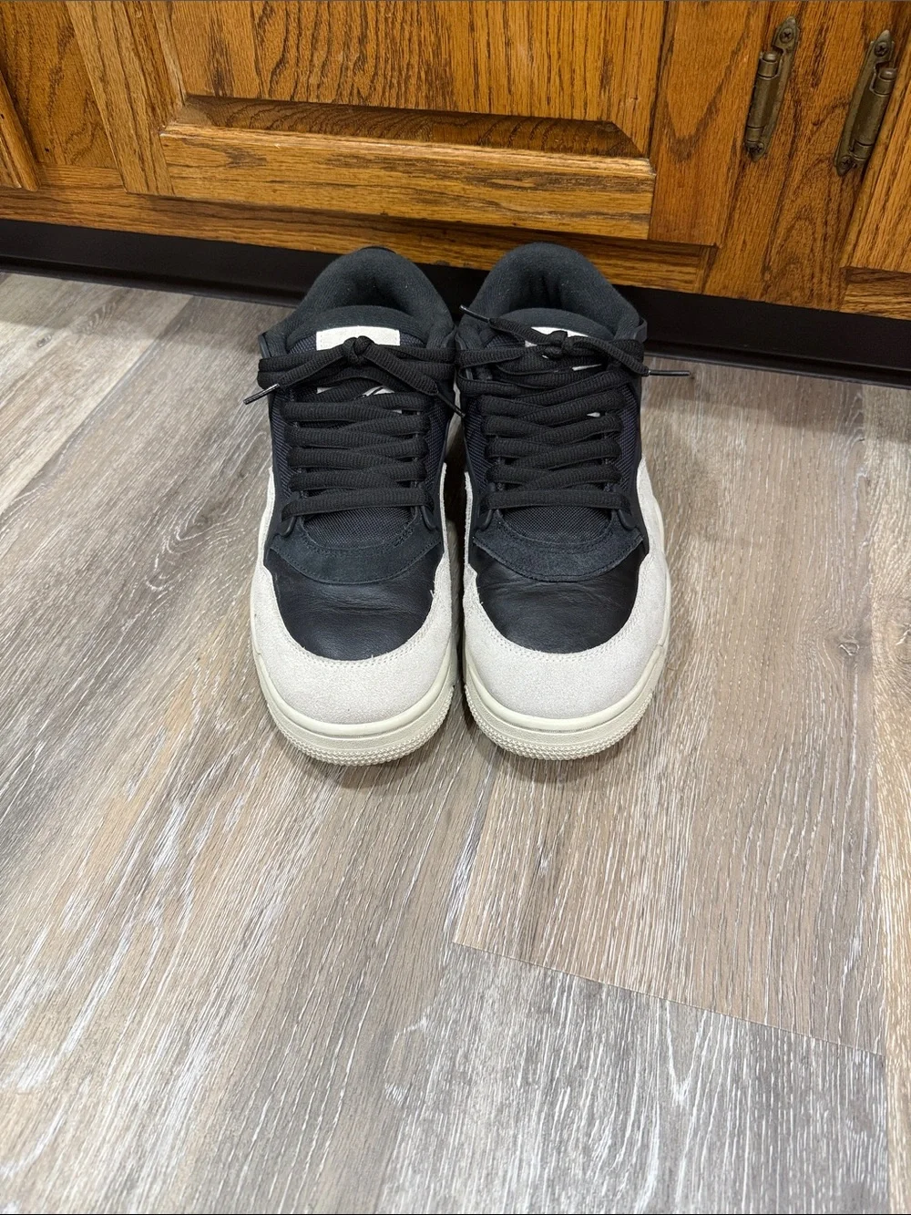 Jordan 4 RM black light bone Men's Black and Cream Low-Top Sneakers